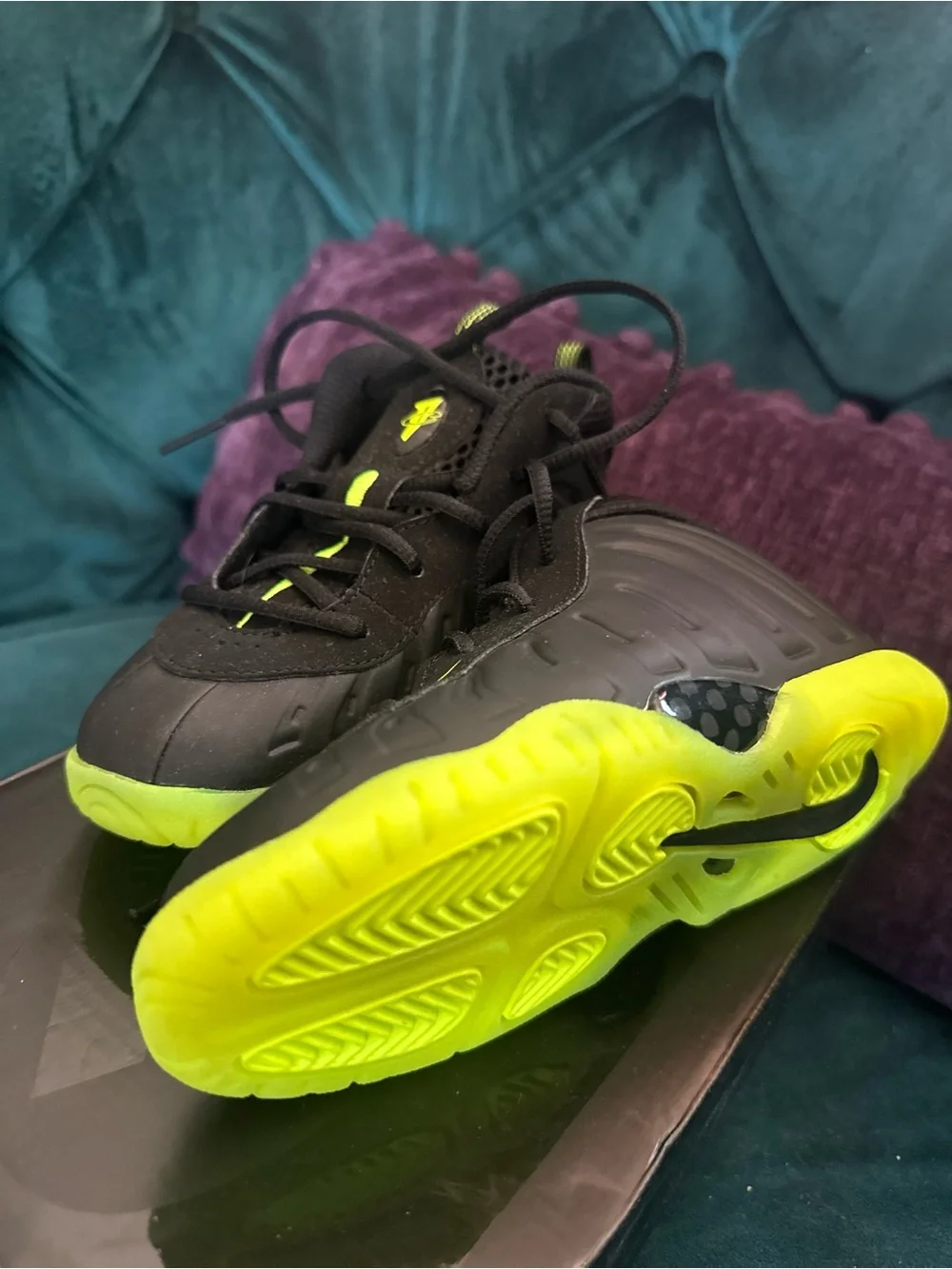Foamposits lil’ posits Kids Black and Neon Green Athletic Shoes